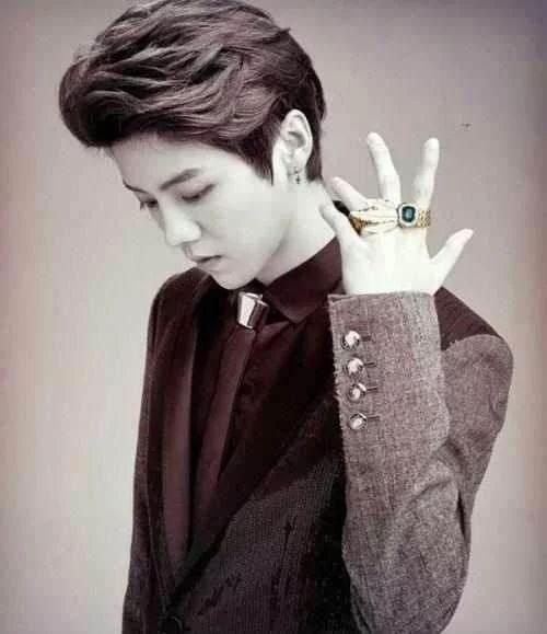 蔡乙嘉最帅的照片,最帅照片惊艳亮相